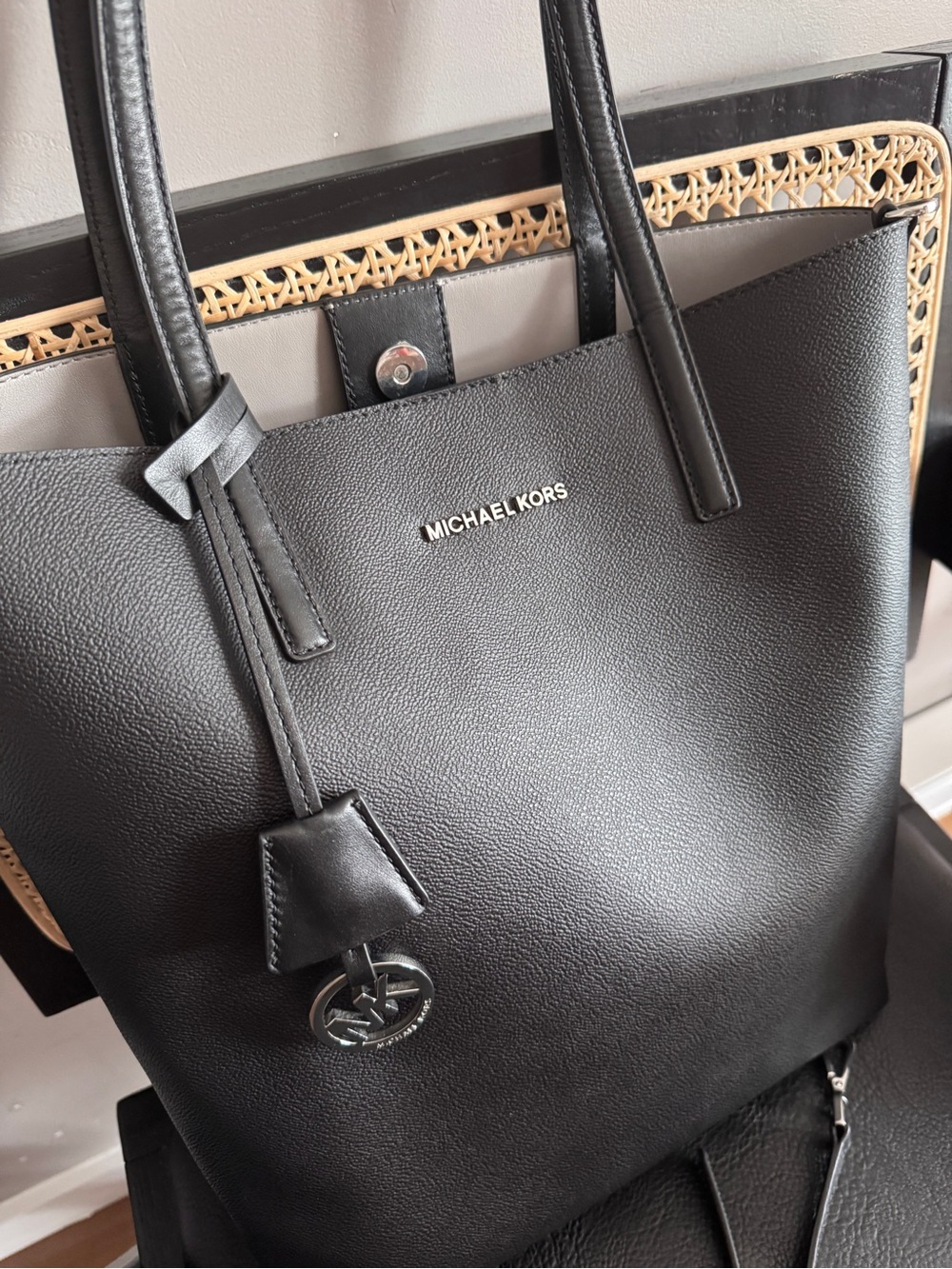 Mk Michael Kors bag leather tote with strap three in one - Picture 3 of 11